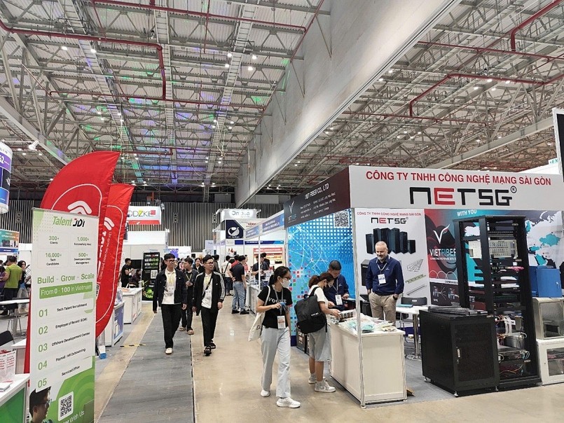 Tăng cường bảo mật mạng là yếu tố sống còn trong chuyển đổi số của ngành logistics, nhằm ngăn chặn các cuộc tấn công tinh vi.