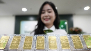 Giá vàng tiếp đà tăng, giới phân tích dự báo sẽ còn biến động mạnh