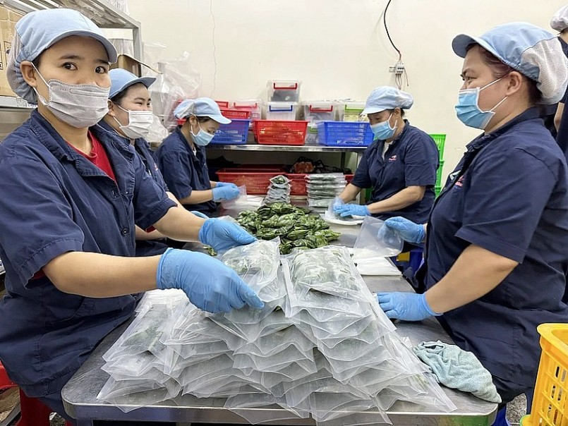 Hộ kinh doanh thực phẩm đang từng bước hoàn thiện quy trình sản xuất để hướng tới mô hình doanh nghiệp bài bản và bền vững.