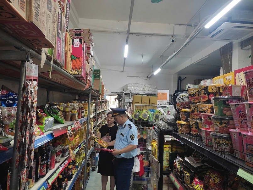 Không để hàng giả đe dọa sức khỏe người dân Không để hàng giả đe dọa sức khỏe người dân