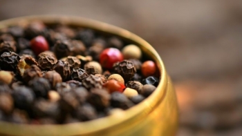 Giá tiêu trong nước mất mốc 130.000 đồng/kg