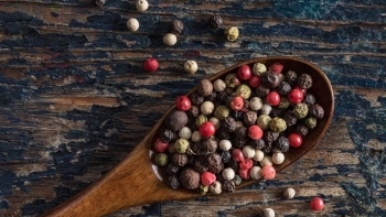 Giá tiêu trong nước bật tăng, thế giới khởi sắc trở lại