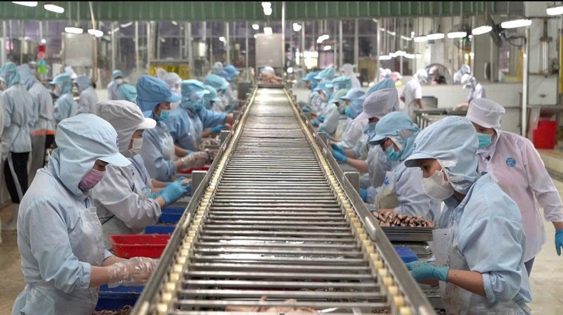 Dây chuyền sản xuất trong ngành chế biến, chế tạo – lĩnh vực tiếp tục dẫn dắt tăng trưởng công nghiệp trong những tháng đầu năm.