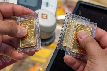 Đô la Mỹ suy yếu, vàng tăng mạnh: Chu kỳ mới hay nhất thời?