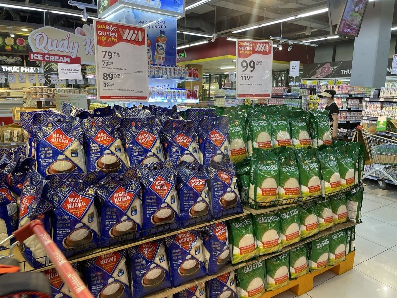 Đầu tư vào bao bì, truy xuất nguồn gốc và chứng nhận hữu cơ giúp nâng tầm giá trị gạo Việt tại thị trường cao cấp. Đầu tư vào bao bì, truy xuất nguồn gốc và chứng nhận hữu cơ giúp nâng tầm giá trị gạo Việt tại thị trường cao cấp.