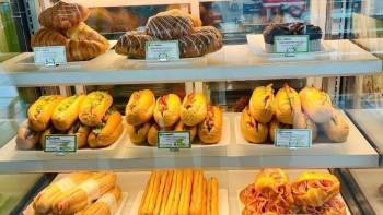 Ổ bánh mì 208.000 đồng gây xôn xao, Cảng hàng không Nội Bài chính thức lên tiếng