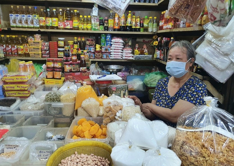 Hộ kinh doanh nhỏ lẻ tại nông thôn vẫn ngại chuyển đổi lên doanh nghiệp do vướng thủ tục và thiếu thông tin hỗ trợ.