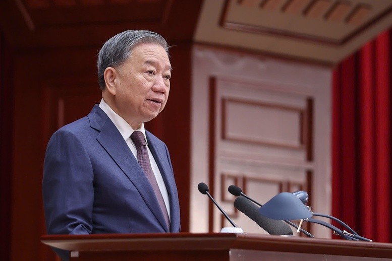 Tổng Bí thư Tô Lâm tin tưởng Hội nghị sẽ thành công tốt đẹp, tạo đà vững chắc cho công tác chuẩn bị Đại hội XIV của Đảng, đáp ứng kỳ vọng của toàn Đảng, toàn dân, toàn quân - Ảnh: VGP