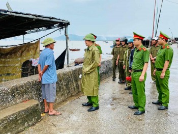Công an xã Vạn Lộc (Thanh Hoá): Chủ động ứng phó bão Wipha – Xứng đáng niềm tin nơi tuyến đầu