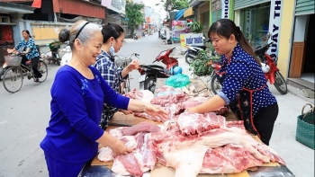 Báo động đỏ từ các lò mổ 'chui': Người tiêu dùng và doanh nghiệp đang ở đâu trong chuỗi rủi ro?