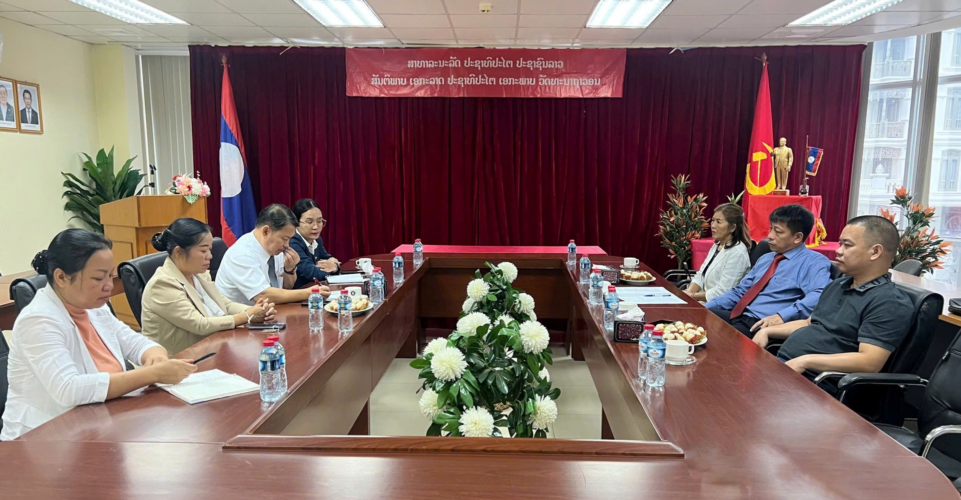 Toàn cảnh buổi làm việc Toàn cảnh buổi làm việc