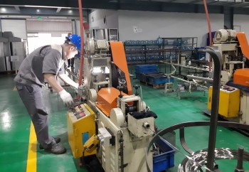 Thời điểm vàng cho công nghiệp hỗ trợ: Vượt lên hay bị gạt lại?