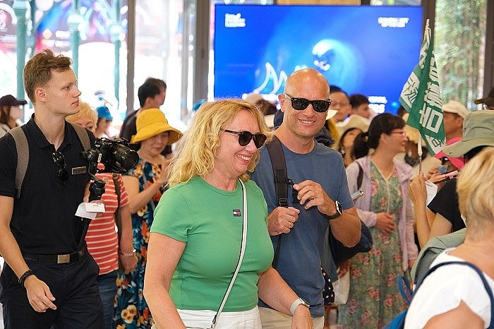 Top 3 châu Á về giữ chân du khách: Cơ hội vàng cho du lịch Việt Top 3 châu Á về giữ chân du khách: Cơ hội vàng cho du lịch Việt