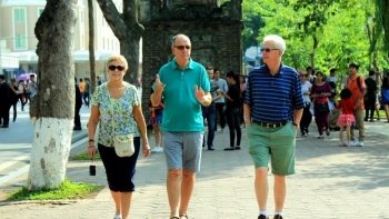 Miễn thị thực cho 12 quốc gia: Cơ hội vàng để du lịch Việt Nam bứt tốc