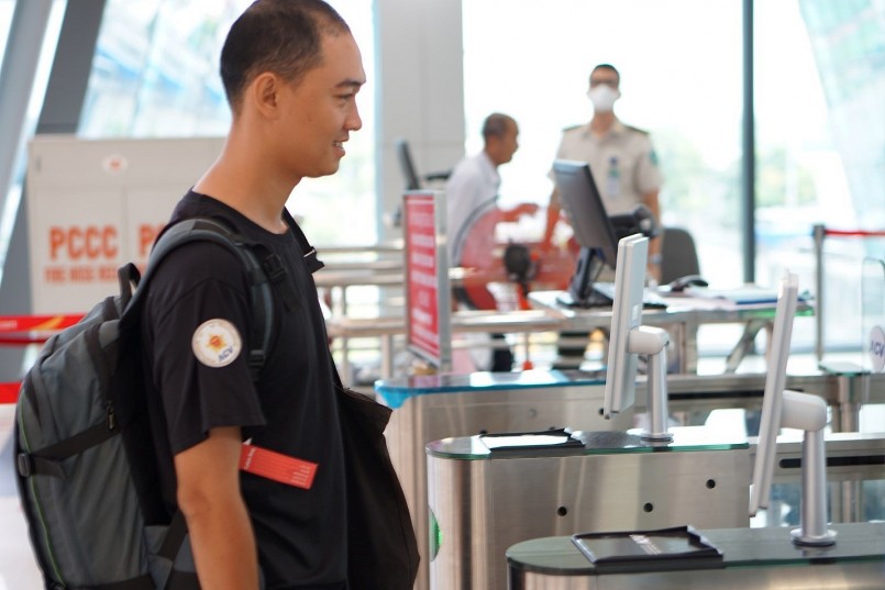 Công nghệ sinh trắc học trên nền tảng VNeID đã được tăng cường triển khai tại các cảng hàng không Công nghệ sinh trắc học trên nền tảng VNeID đã được tăng cường triển khai tại các cảng hàng không