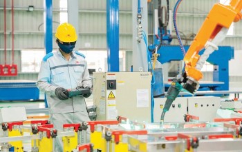 Tháo gỡ "nút thắt" thể chế, tạo không gian phát triển mới cho kinh tế tư nhân