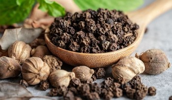 Giá tiêu hôm nay 17/8: Giảm nhẹ tại một số địa phương, thị trường phân hóa