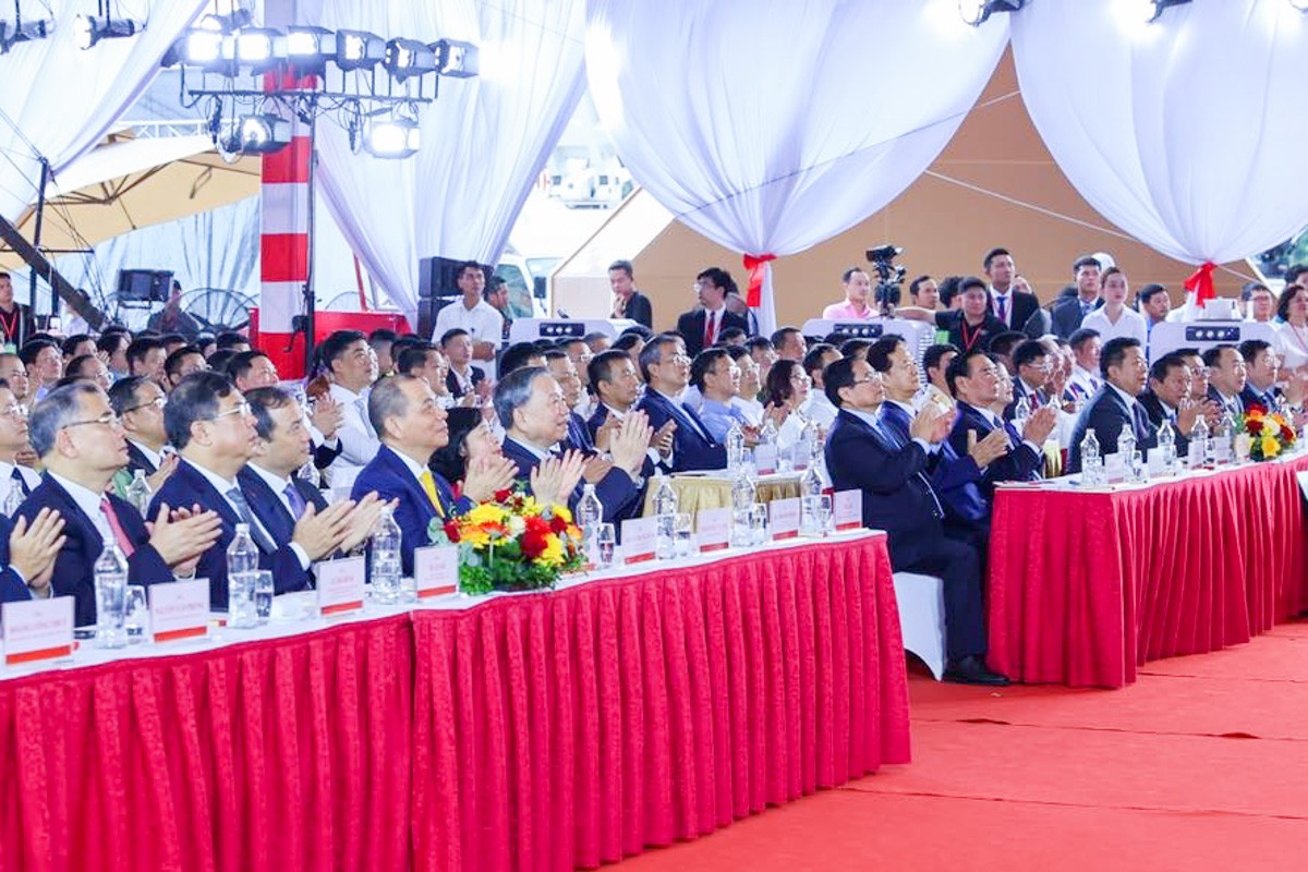 Khởi công, khánh thành 250 công trình: Động lực mới cho tăng trưởng, khát vọng Việt Nam hùng cường Khởi công, khánh thành 250 công trình: Động lực mới cho tăng trưởng, khát vọng Việt Nam hùng cường