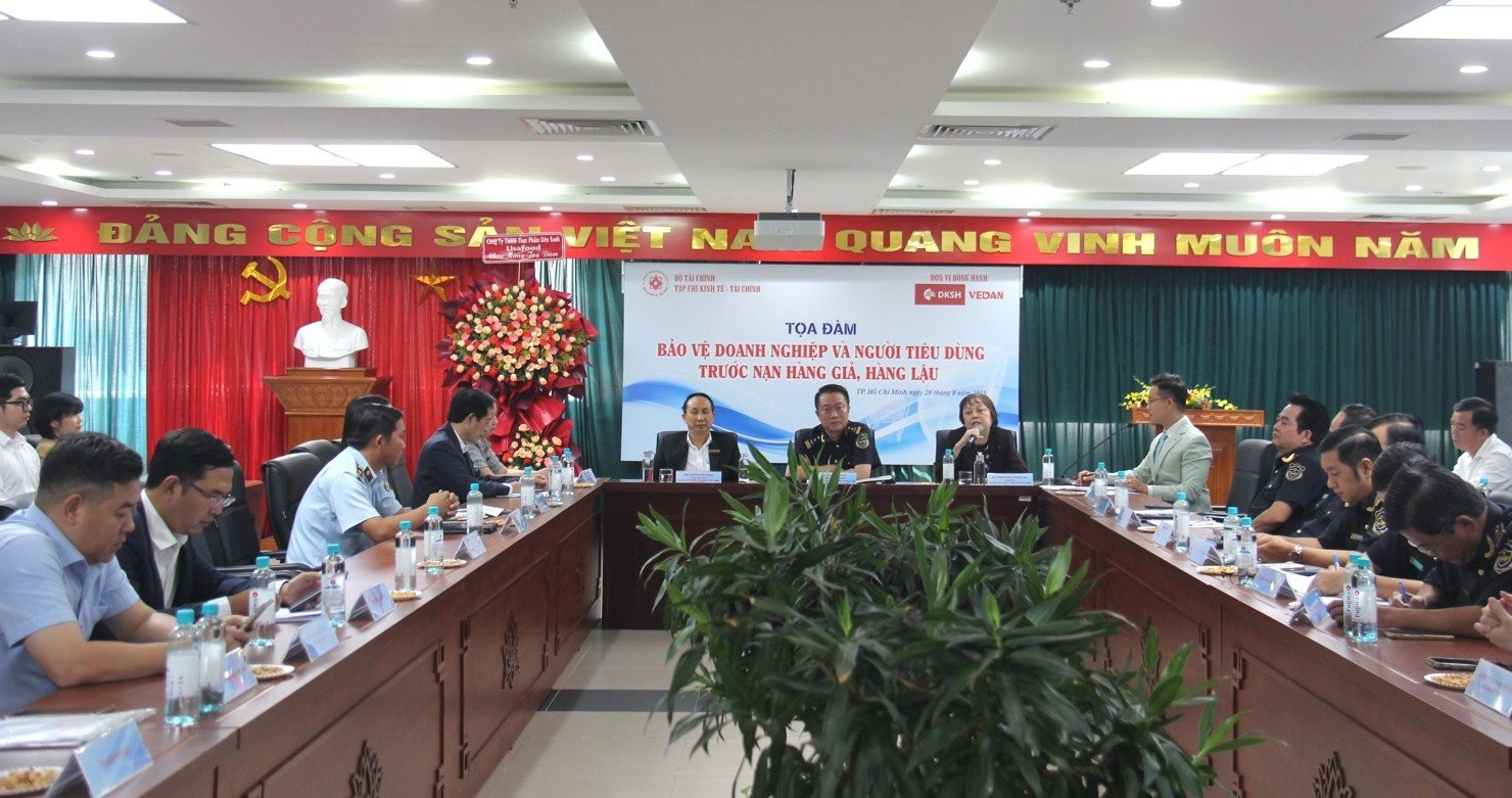 Quang cảnh Toạ đàm. Ảnh: BTC.