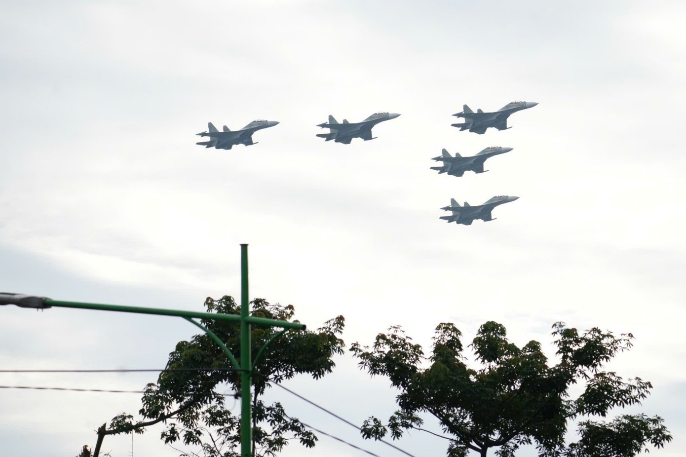 TỔNG THUẬT: Lễ Tổng duyệt chương trình diễu binh, diễu hành kỷ niệm 80 năm Quốc khánh 2/9 TỔNG THUẬT: Lễ Tổng duyệt chương trình diễu binh, diễu hành kỷ niệm 80 năm Quốc khánh 2/9