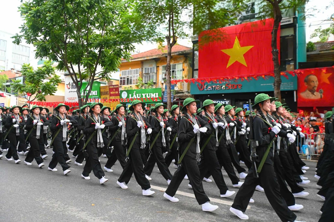 TỔNG THUẬT: Lễ Tổng duyệt chương trình diễu binh, diễu hành kỷ niệm 80 năm Quốc khánh 2/9