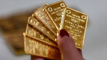Vàng SJC vượt 130 triệu đồng/lượng, xu hướng tăng còn kéo dài bao lâu?