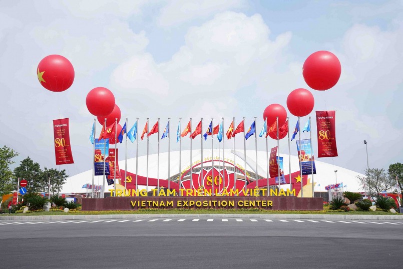 VEC được xem là biểu tượng mới của Việt Nam trên bản đồ triển lãm thế giới (LINK) VEC được xem là biểu tượng mới của Việt Nam trên bản đồ triển lãm thế giới (LINK)