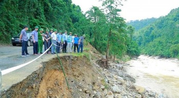 Lãnh đạo tỉnh Thanh Hóa kiểm tra, chỉ đạo khắc phục thiệt hại sau bão số 5