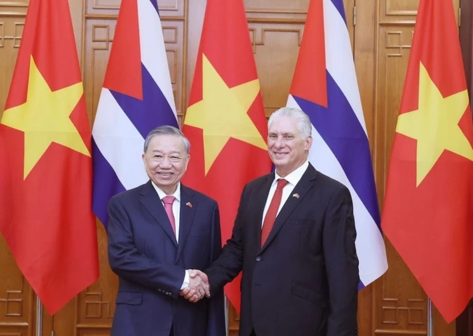 Tổng Bí thư Tô Lâm đón Bí thư thứ nhất, Chủ tịch nước Cuba Miguel Díaz-Canel Bermúdez - Ảnh: TTXVN