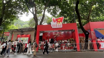 Hà Nội đón hơn 2 triệu lượt khách dịp Quốc khánh, doanh thu du lịch tăng 80%