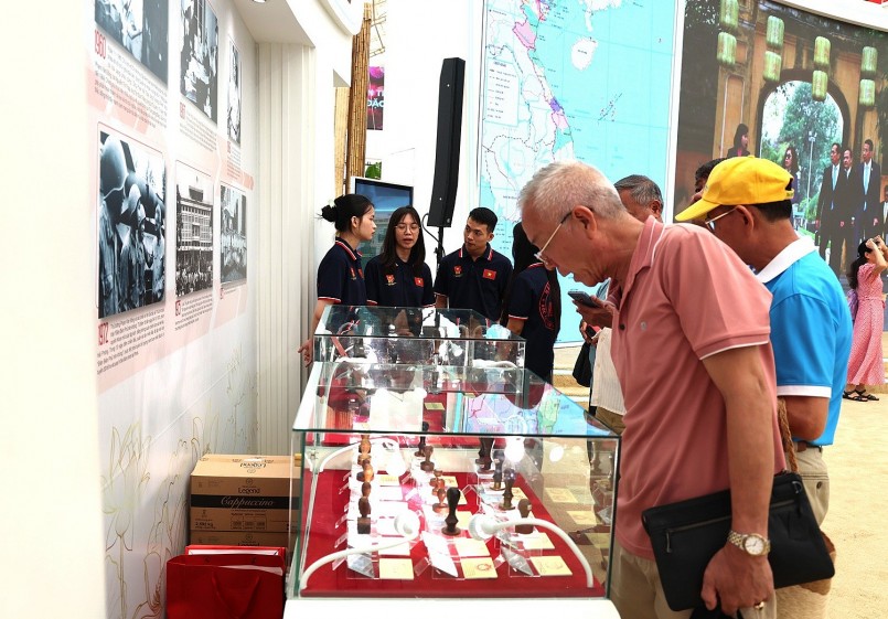 Triển lãm Thành tựu đất nước tiếp tục mở cửa đến 15/9/2025 Triển lãm Thành tựu đất nước tiếp tục mở cửa đến 15/9/2025