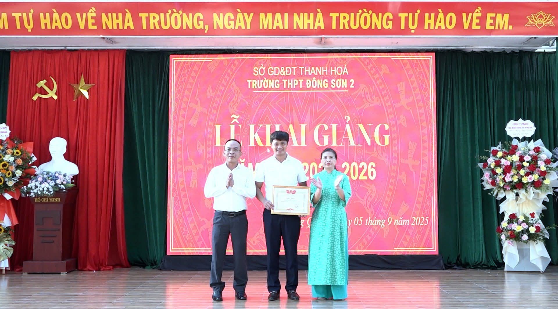 Thanh Hóa: Tưng bừng khai giảng năm học, Hòa chung không khí rộn ràng cả nước