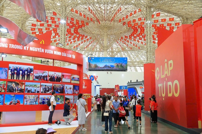Triển lãm Thành tựu đất nước 80 năm dự kiến đạt kỷ lục 10 triệu khách tham quan Triển lãm Thành tựu đất nước 80 năm dự kiến đạt kỷ lục 10 triệu khách tham quan