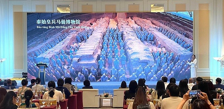 Du lịch Việt – Trung: Cầu nối văn hóa và cơ hội kinh tế Du lịch Việt – Trung: Cầu nối văn hóa và cơ hội kinh tế