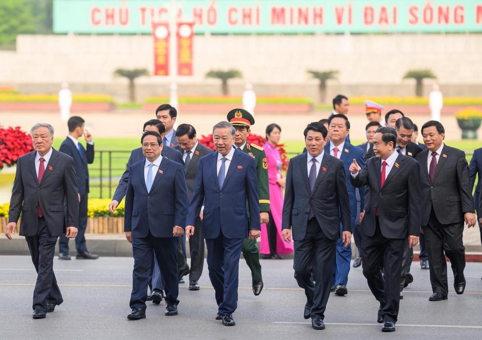 Quy định số 365 của Bộ Chính trị quy định rõ tiêu chuẩn các chức danh lãnh đạo chủ chốt của Đảng, Nhà nước gồm: Tổng Bí thư, Chủ tịch nước, Thủ tướng, Chủ tịch Quốc hội, Thường trực Ban Bí thư. Ảnh: Phạm Thắng