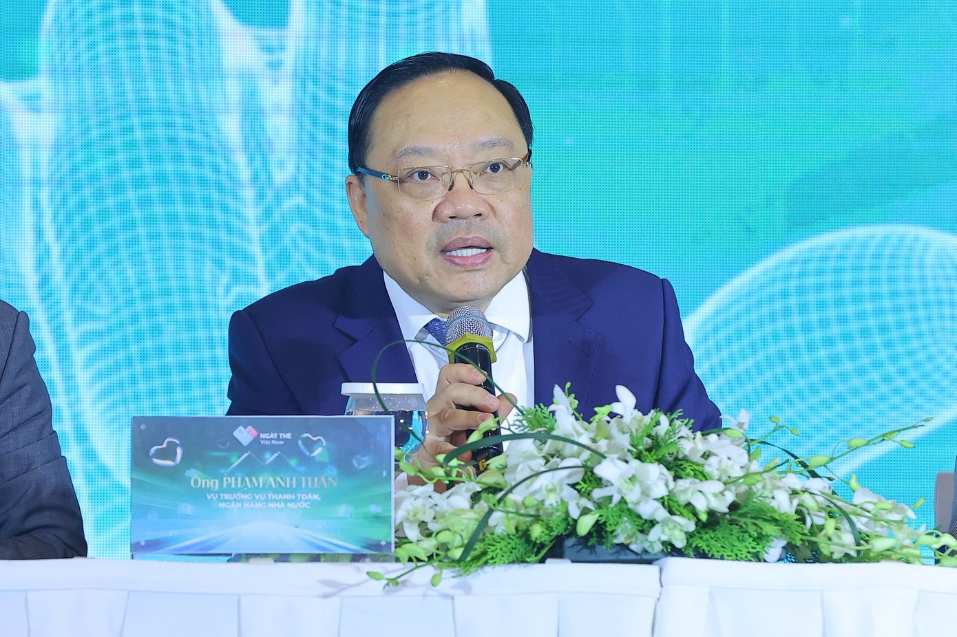 Ông Phạm Anh Tuấn - Vụ trưởng Vụ Thanh toán, Ngân hàng Nhà nước Việt Nam. Ông Phạm Anh Tuấn - Vụ trưởng Vụ Thanh toán, Ngân hàng Nhà nước Việt Nam.