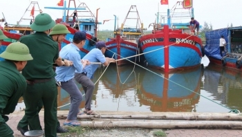 Bão số 10 áp sát đất liền, Thủ tướng yêu cầu 21 tỉnh thành sẵn sàng ứng phó