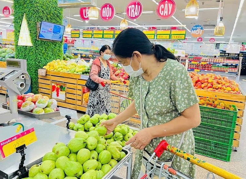 Siêu thị sẵn sàng, đảm bảo hàng thiết yếu ứng phó bão số 10 Siêu thị sẵn sàng, đảm bảo hàng thiết yếu ứng phó bão số 10