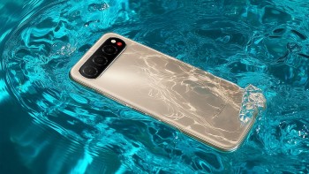 Smartphone tháng 10 nổi bật: Từ siêu phẩm gập cao cấp đến 