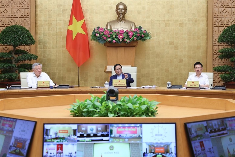 Thủ tướng chỉ rõ những hạn chế, bất cập bên cạnh kết quả đạt được - Ảnh: VGP Thủ tướng chỉ rõ những hạn chế, bất cập bên cạnh kết quả đạt được - Ảnh: VGP