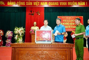 Xã Vạn Lộc (Thanh Hoá) phát động ủng hộ đồng bào vùng bão lũ: Lan tỏa tinh thần “Tương thân tương ái”