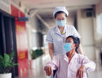 Chế độ phụ cấp mới cho nhân viên y tế