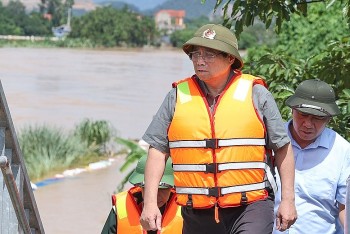 Chính phủ chỉ đạo quyết liệt khắc phục hậu quả sau bão số 11