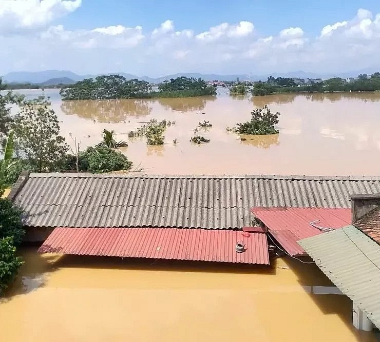 Mưa lũ đã gây ách tắc giao thông nghiêm trọng tại 27 vị trí ở Lạng Sơn, Cao Bằng, Thái Nguyên, Bắc Ninh và Hà Nội. Mưa lũ đã gây ách tắc giao thông nghiêm trọng tại 27 vị trí ở Lạng Sơn, Cao Bằng, Thái Nguyên, Bắc Ninh và Hà Nội.