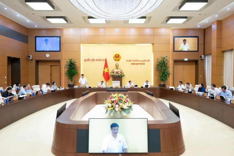 Quang cảnh phiên họp. (Ảnh: DUY LINH) Quang cảnh phiên họp. (Ảnh: DUY LINH)