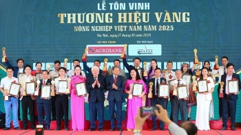 Tôn vinh 90 "Thương hiệu Vàng nông nghiệp Việt Nam năm 2025"