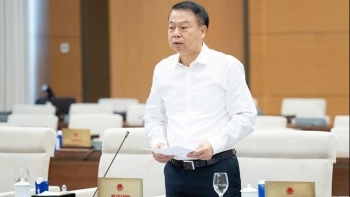 Ủy ban Thường vụ Quốc hội chốt mức thuế bảo vệ môi trường đối với xăng, dầu, mỡ nhờn trong năm 2026