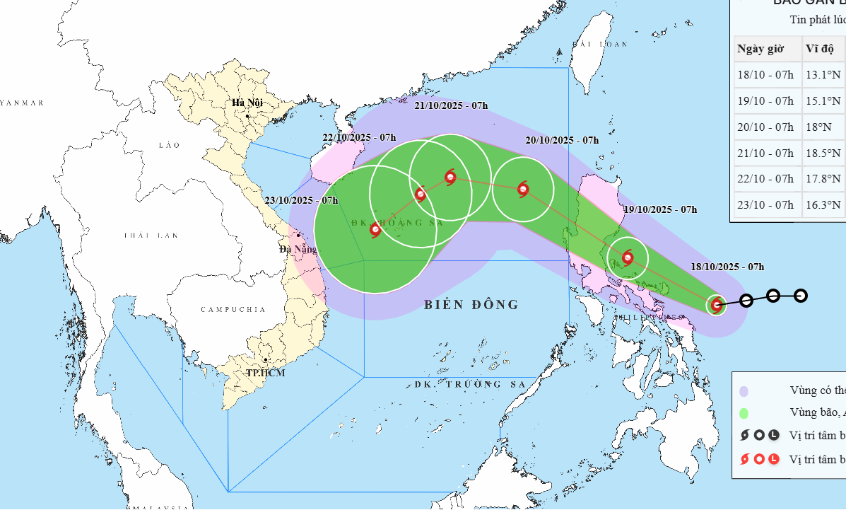 Vào 7 giờ sáng nay, tâm bão số 12 FENGSHEN ở vị trí khoảng 13,1 độ Vĩ Bắc; 126,5 độ Kinh Đông, ngay trên vùng biển phía Đông miền Trung Philippines. Vào 7 giờ sáng nay, tâm bão số 12 FENGSHEN ở vị trí khoảng 13,1 độ Vĩ Bắc; 126,5 độ Kinh Đông, ngay trên vùng biển phía Đông miền Trung Philippines.