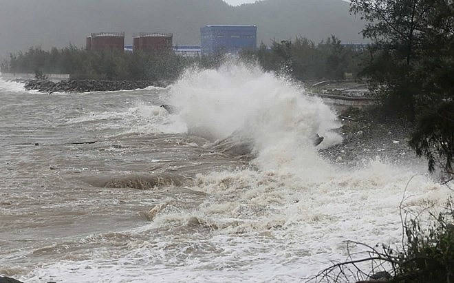 Sự xuất hiện của bão FENGSHEN sẽ khiến tình hình thời tiết trên các vùng biển trở nên cực kỳ nguy hiểm: Sự xuất hiện của bão FENGSHEN sẽ khiến tình hình thời tiết trên các vùng biển trở nên cực kỳ nguy hiểm: