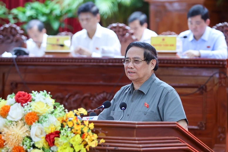 Thủ tướng ghi nhận, biểu dương nỗ lực của Đảng bộ, chính quyền và nhân dân thành phố Cần Thơ đã đóng góp tích cực, hiệu quả vào thành tựu chung, góp phần cùng cả nước ổn định kinh tế vĩ mô - Ảnh: VGP Thủ tướng ghi nhận, biểu dương nỗ lực của Đảng bộ, chính quyền và nhân dân thành phố Cần Thơ đã đóng góp tích cực, hiệu quả vào thành tựu chung, góp phần cùng cả nước ổn định kinh tế vĩ mô - Ảnh: VGP